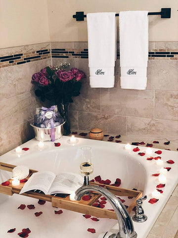 Image of Hers & Hers Lesbian Hand Towels Gift Set