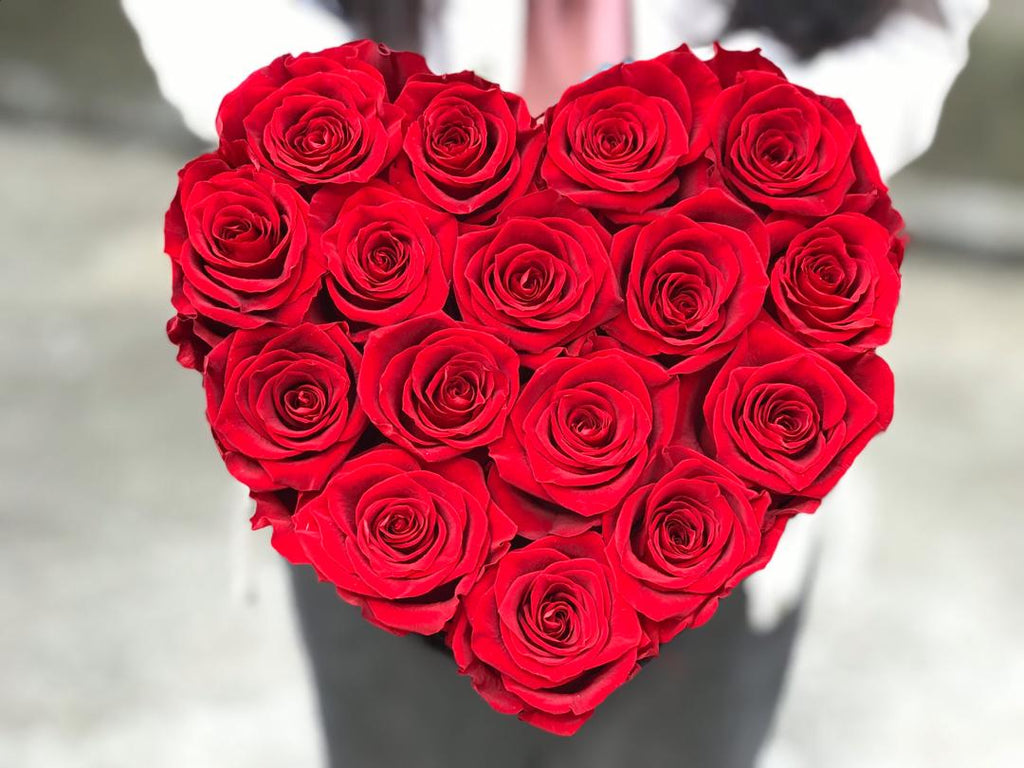 Red Roses & Chocolates Gift Box